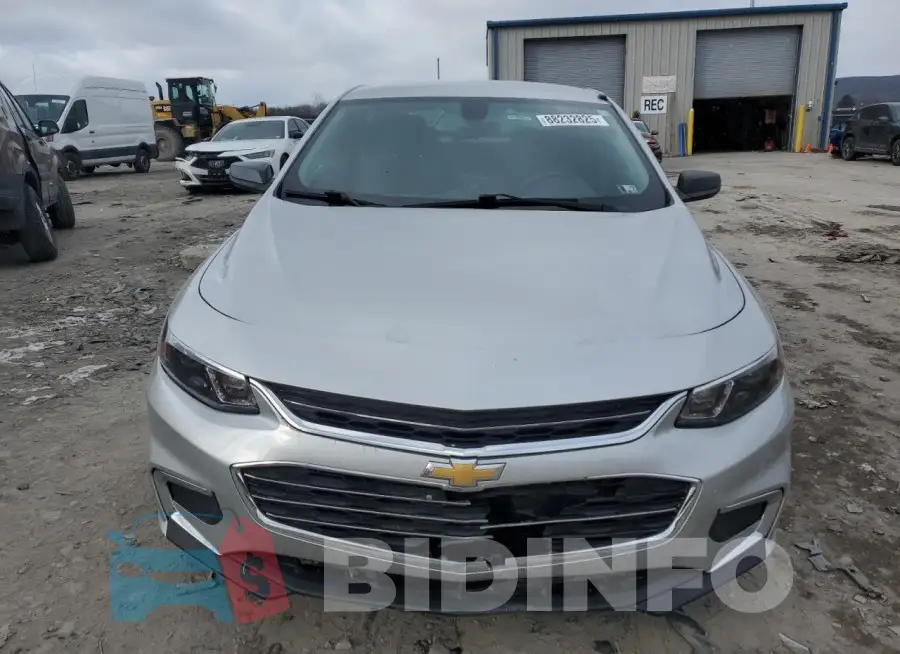 1G1ZB5ST0JF265031 Photo# 5