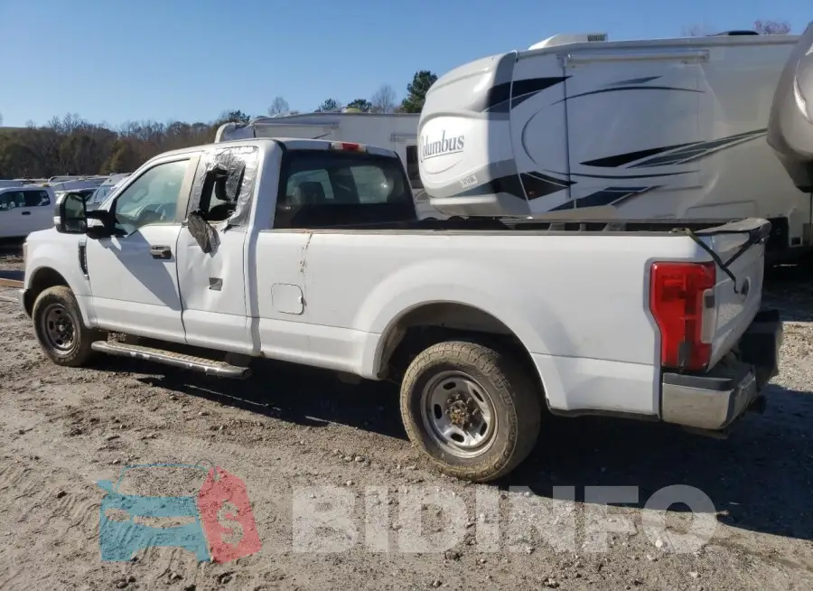 1FT7X2A62HEE92201 Photo# 2