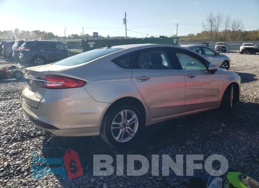 3FA6P0LUXJR170197 Photo# 3