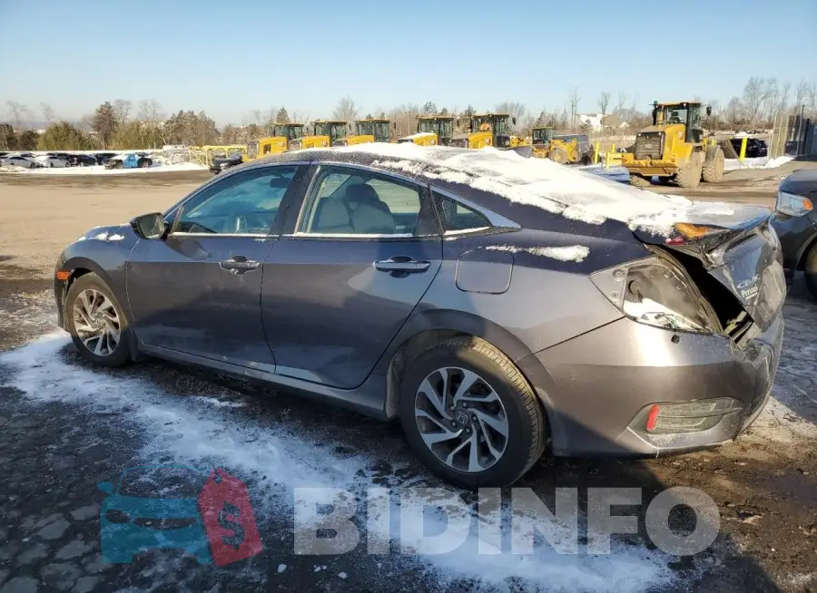 19XFC2F73HE225260 Photo# 2