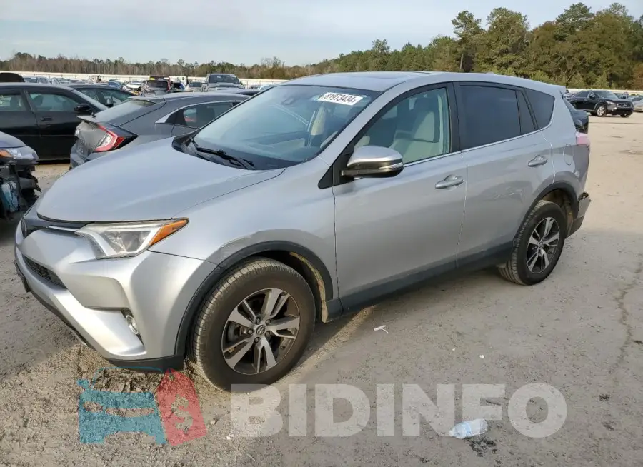 2T3RFREV1JW701772 Photo# 1