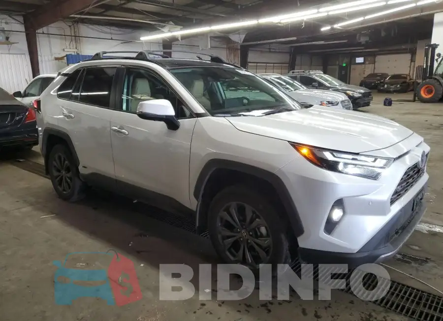 4T3D6RFV6PU128093 Photo# 4