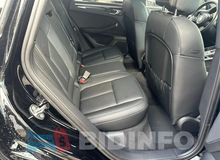WP1AA2A59PLB12875 Photo# 6