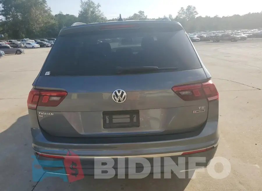 3VV2B7AX3JM143032 Photo# 6