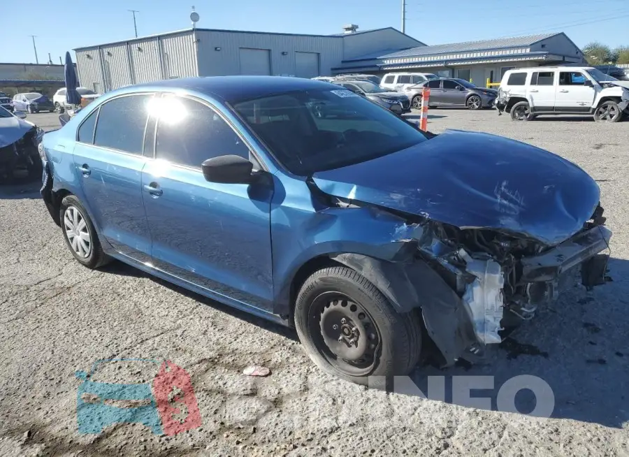 3VW267AJ0GM381165 Photo# 4