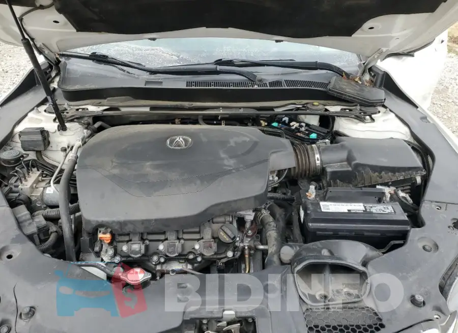 19UUB2F55HA002523 Photo# 11