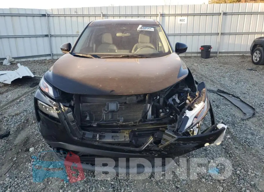 5N1BT3BA4PC772772 Photo# 5