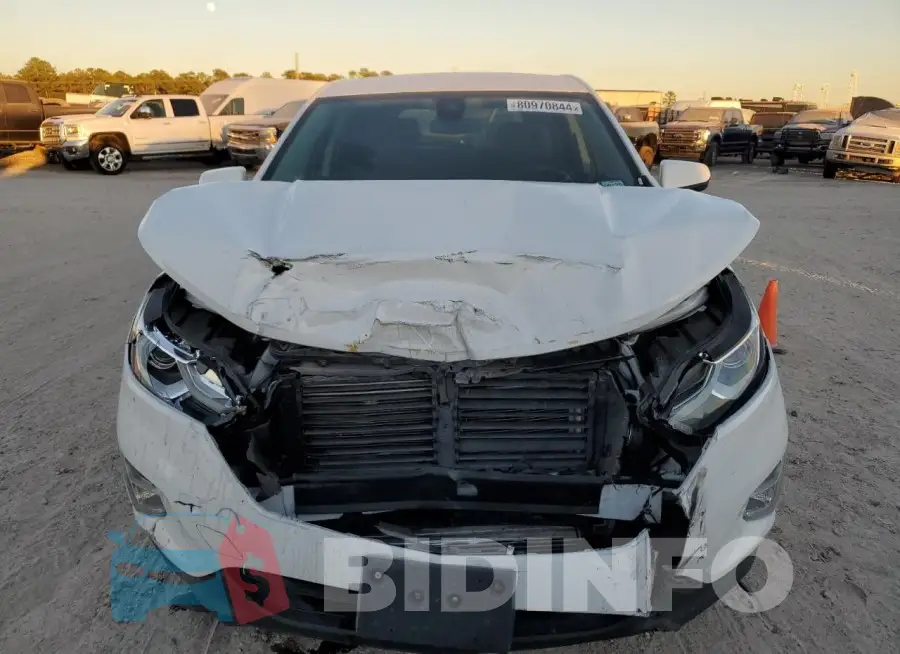 2GNAXTEV9M6141756 Photo# 5