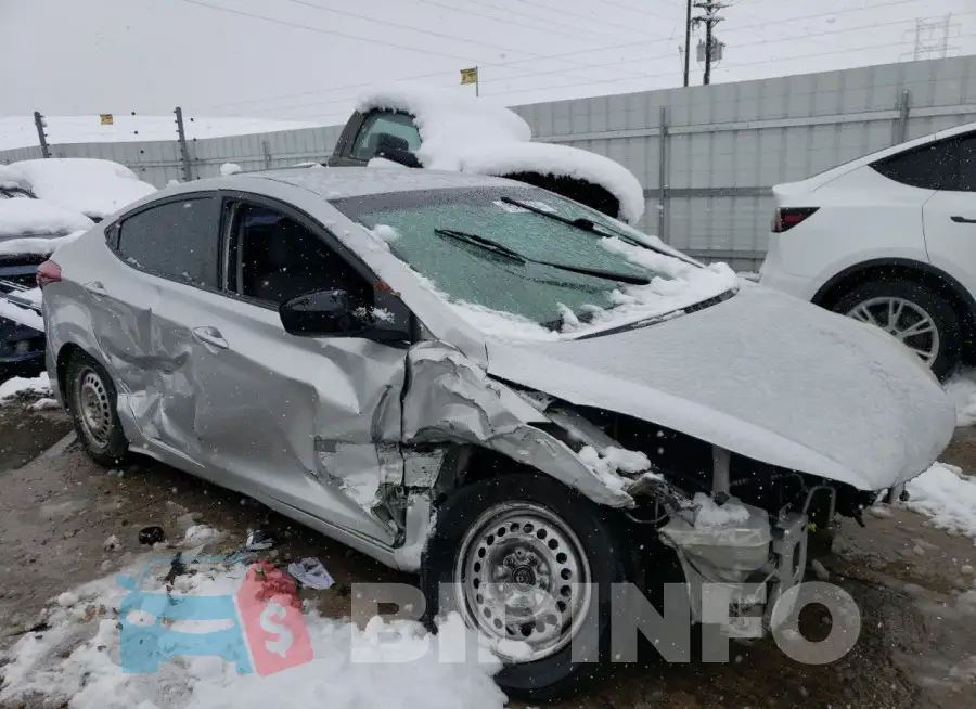 5NPDH4AE3GH776230 Photo# 4
