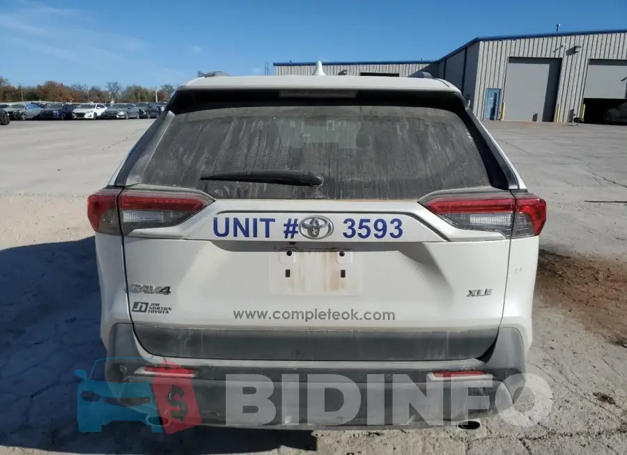 2T3C1RFV8RW323593 Photo# 6