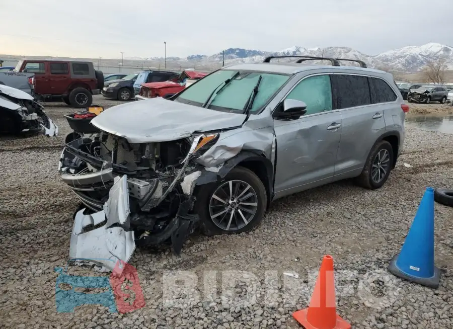 5TDKZRFH2JS547219 Photo# 1