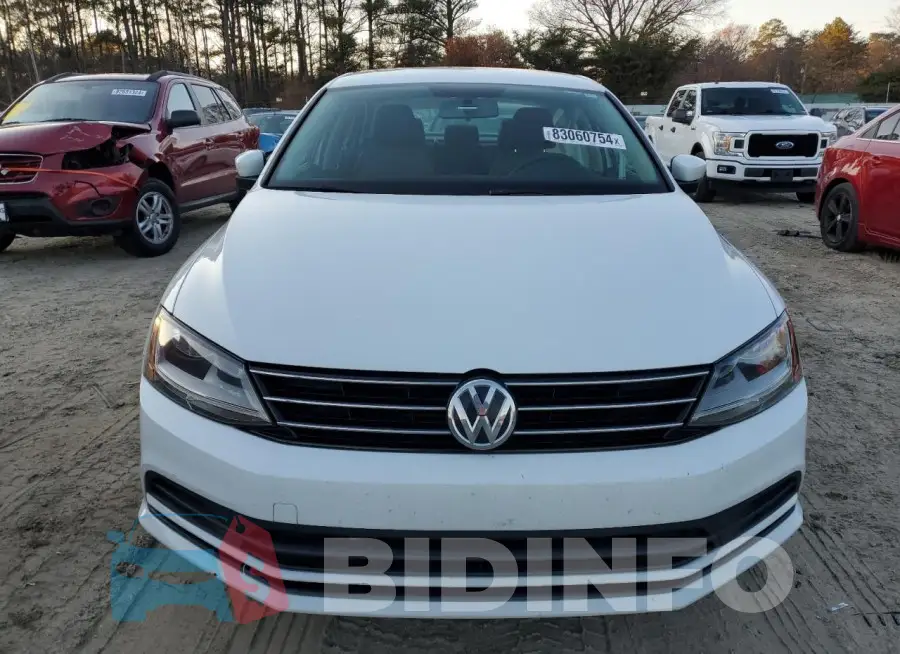 3VW167AJ0HM319374 Photo# 5