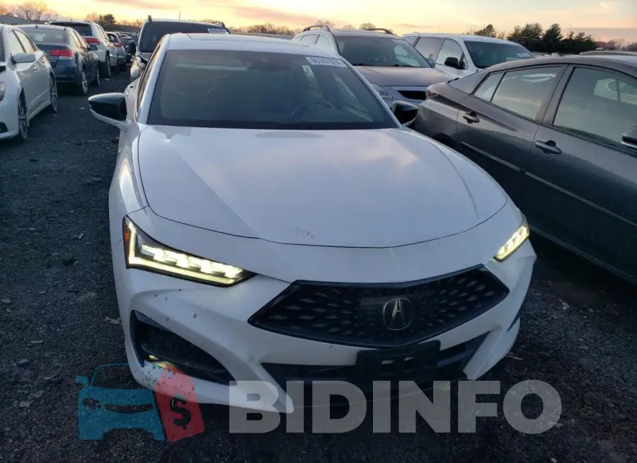 19UUB6F51PA001052 Photo# 5