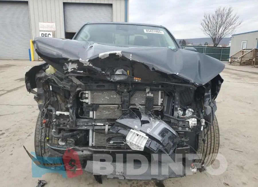 1N6ED1EK5PN603594 Photo# 5