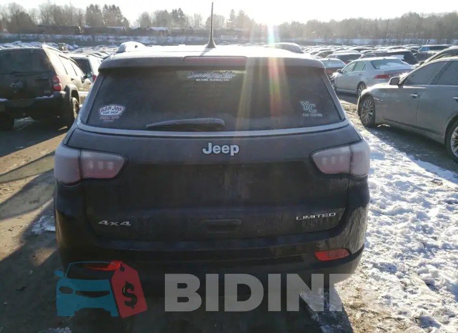 3C4NJDCB9JT412168 Photo# 6