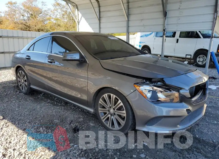 WDDSJ4EB6JN503517 Photo# 4