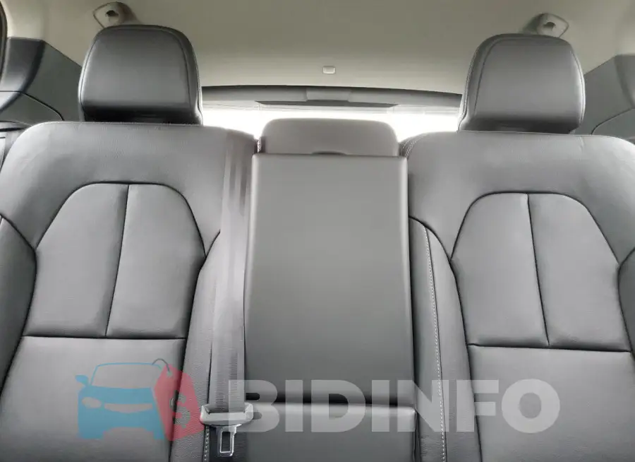 YV4162UL7M2543503 Photo# 10