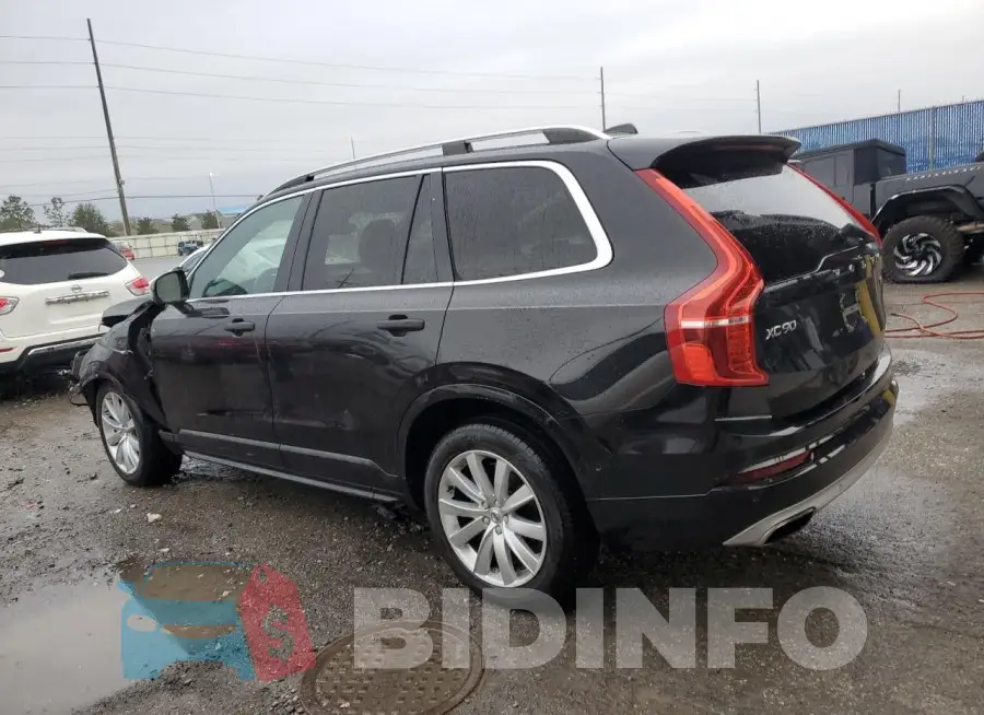 YV4A22PK8H1178954 Photo# 2