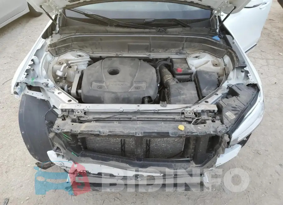 YV4A22PL2J1328832 Photo# 12