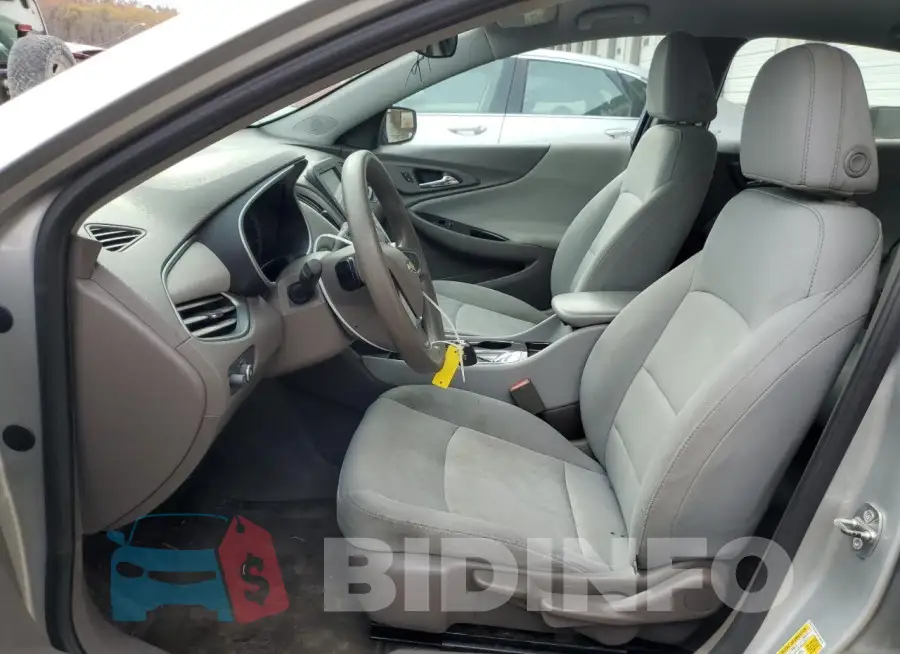 1G1ZB5ST1HF142624 Photo# 7