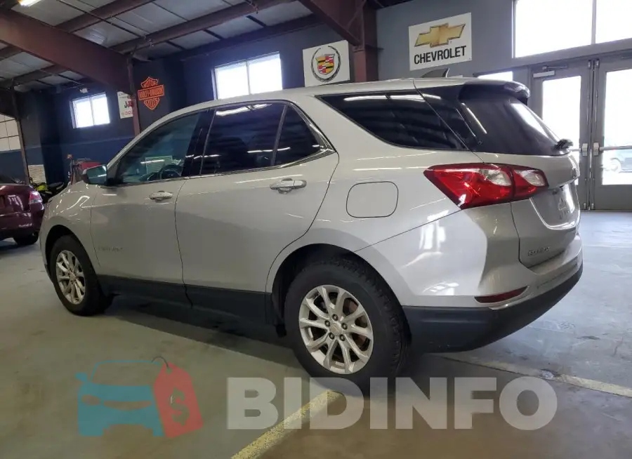 2GNAXTEV3L6173472 Photo# 2