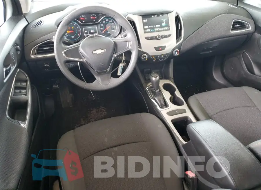 3G1BC5SM2HS563254 Photo# 8