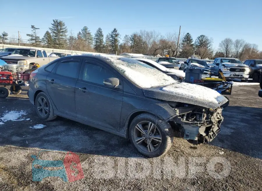 1FADP3FE6GL370983 Photo# 4