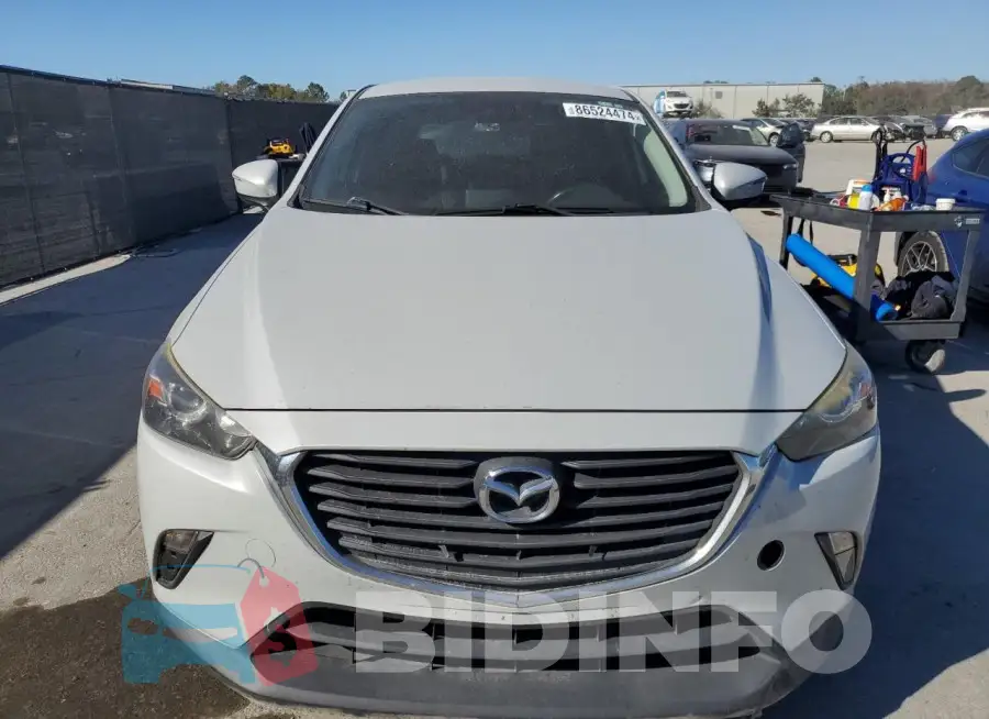 JM1DKDC77J0305749 Photo# 5