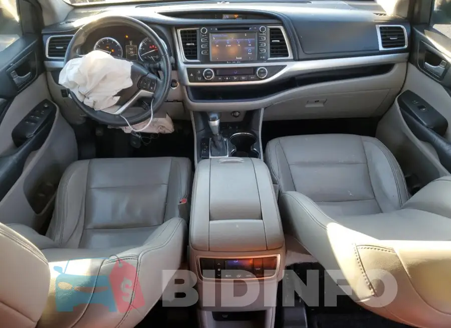 5TDJKRFH7GS235714 Photo# 8