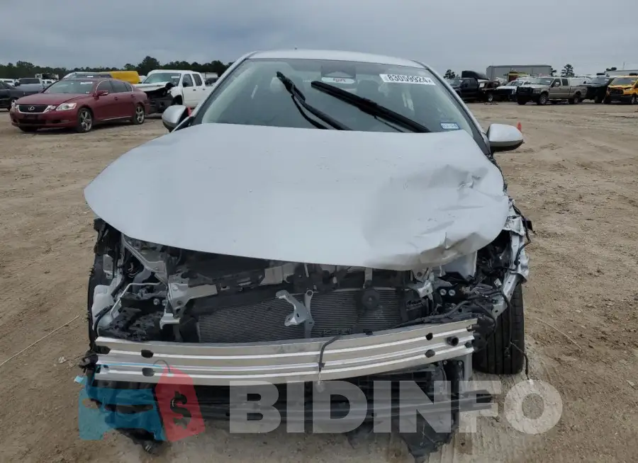 JTDBCMFE7R3048214 Photo# 5