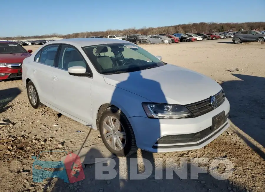 3VW2B7AJ6HM239545 Photo# 4