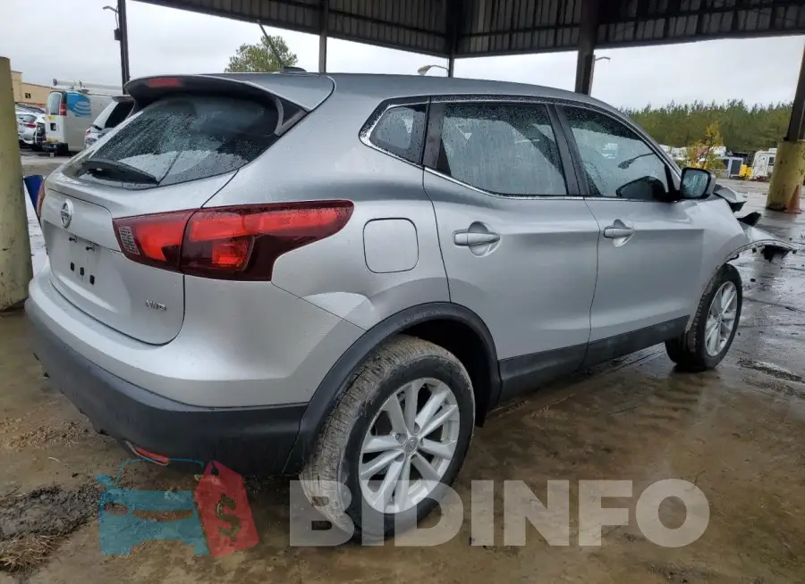 JN1BJ1CR7HW132268 Photo# 3