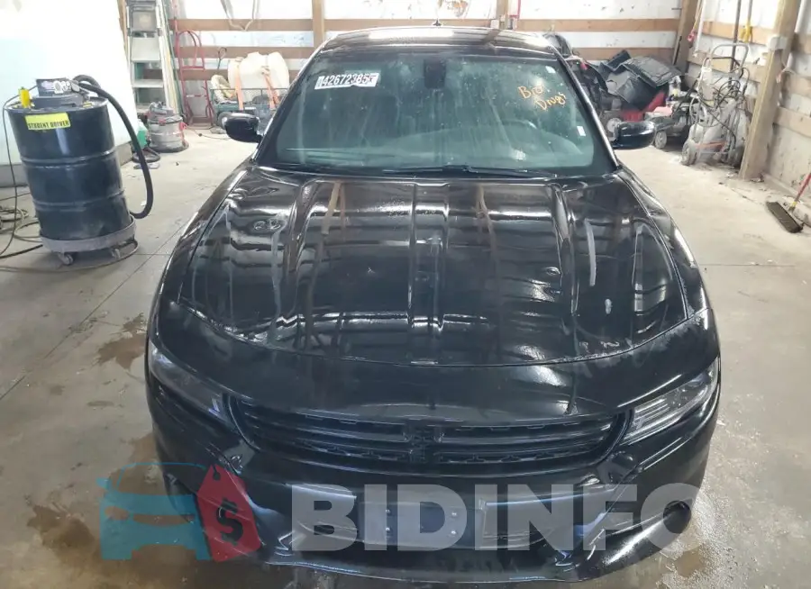 2C3CDXBGXPH587774 Photo# 5