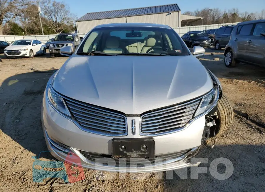 3LN6L2J90GR630116 Photo# 5