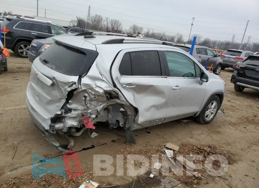 KL7CJLSB0LB320483 Photo# 3