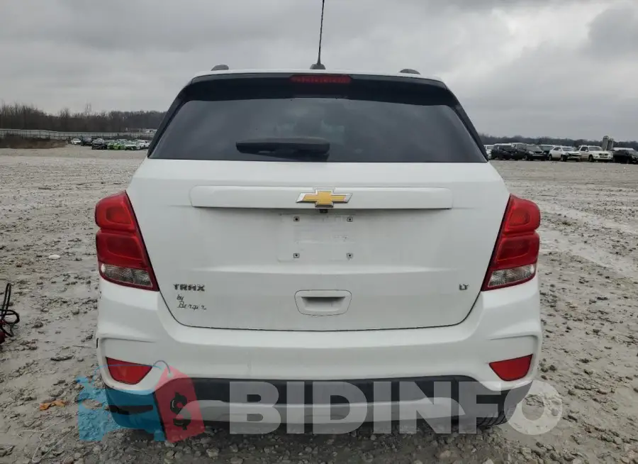 KL7CJLSB8JB659621 Photo# 6