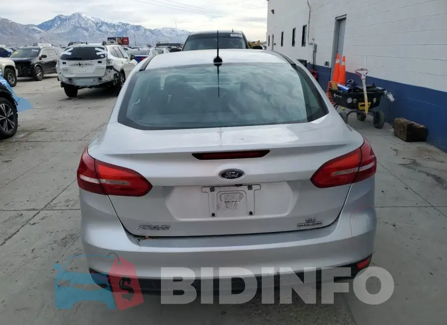 1FADP3F24GL258897 Photo# 6
