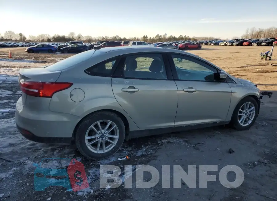 1FADP3F24GL309346 Photo# 3