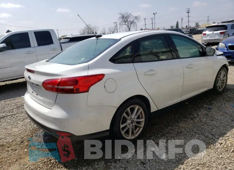 1FADP3F2XGL399201 Photo# 3
