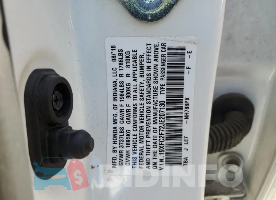 19XFC2F72JE207130 Photo# 12