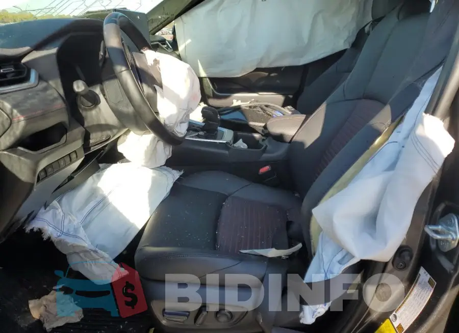 JTMEB3FV4PD154752 Photo# 7