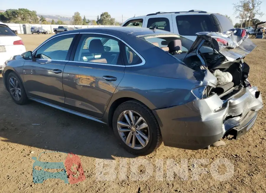1VWSA7A32LC006521 Photo# 2