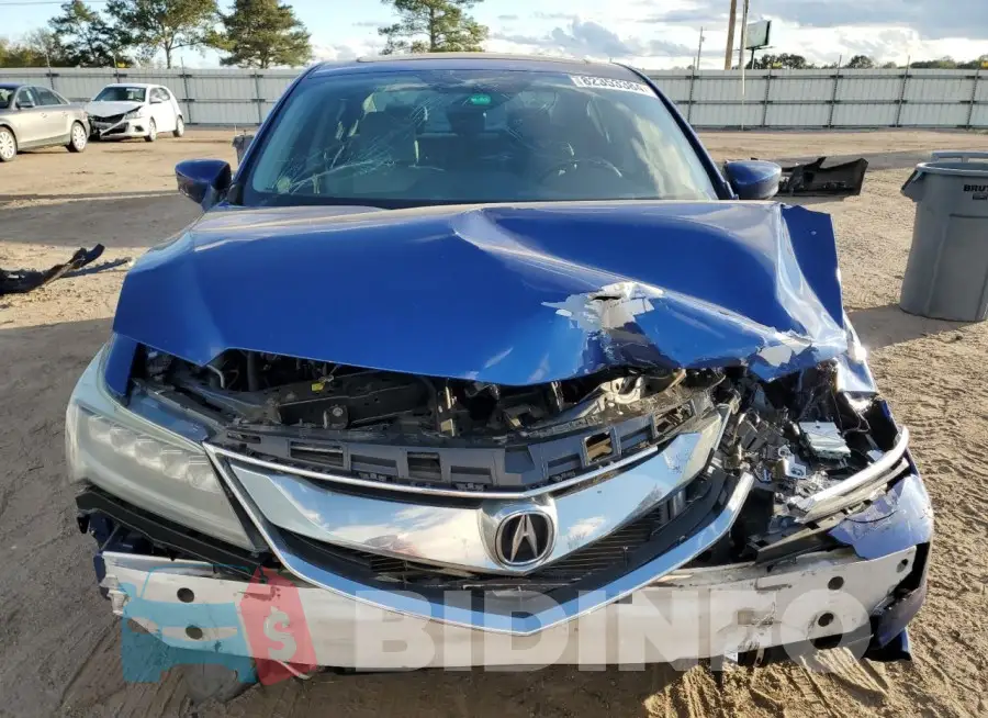 19UDE2F33HA014515 Photo# 5