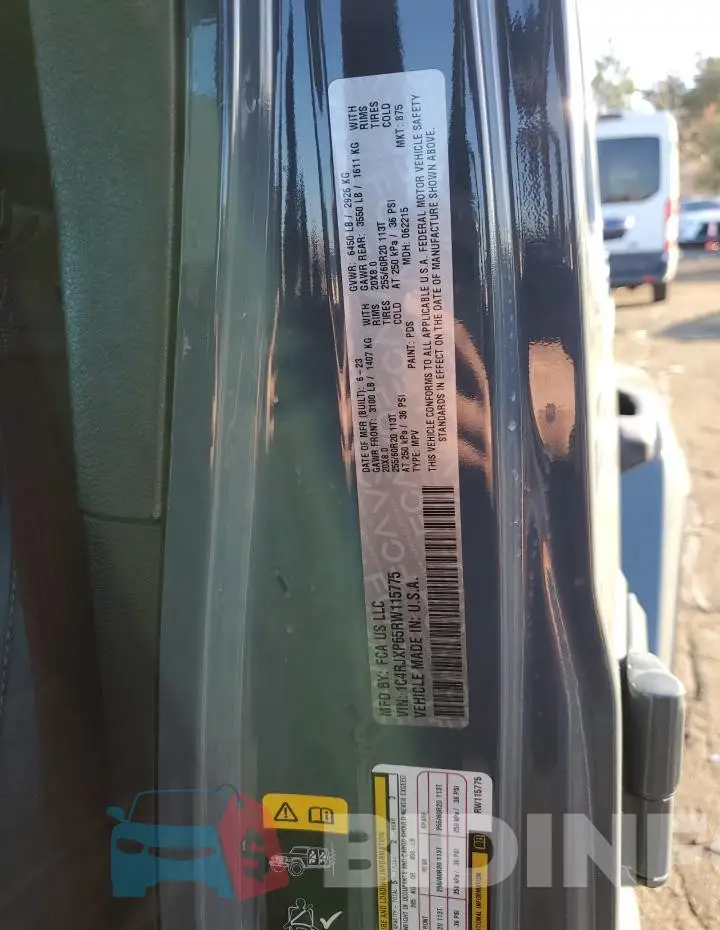 1C4RJXP65RW115775 Photo# 12