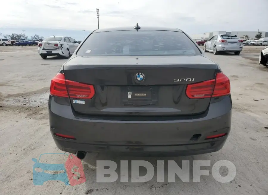 WBA8E1G57GNU10672 Photo# 6