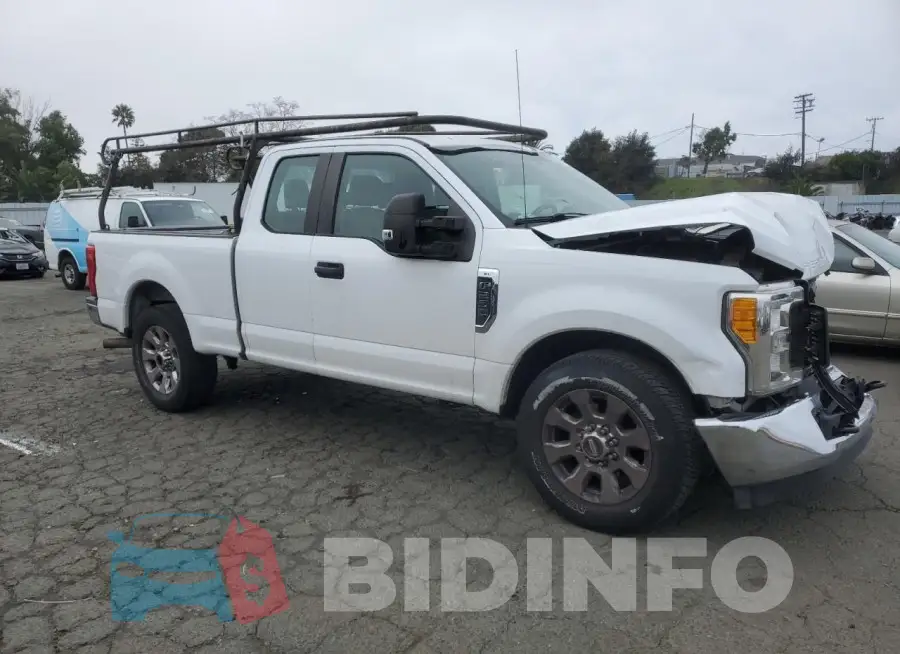 1FT7X2A68HEF39263 Photo# 4