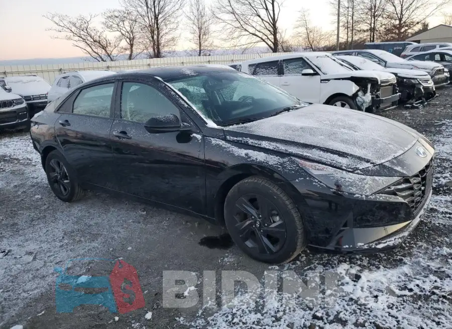 KMHLM4AJ5NU024242 Photo# 4
