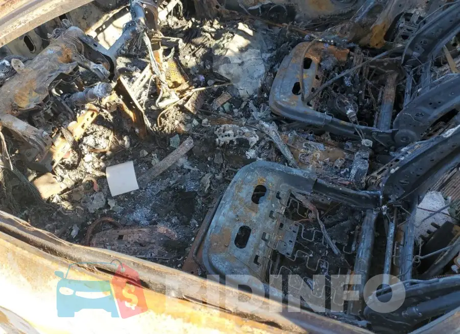 5XXGT4L32KG374811 Photo# 7