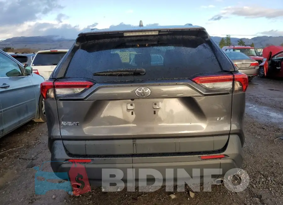 2T3H1RFV8MC155082 Photo# 6