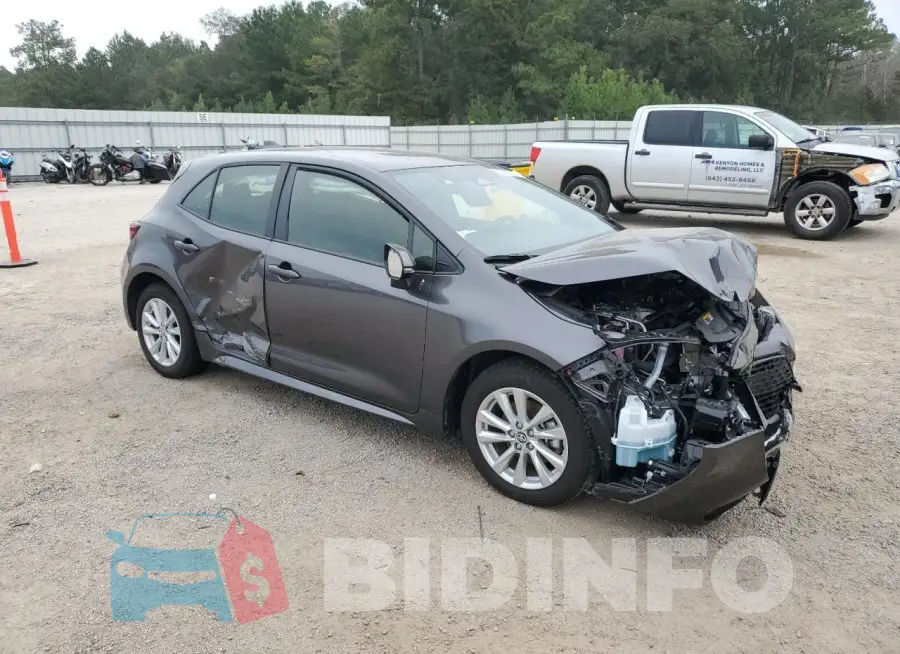 JTND4MBE8S3233157 Photo# 4